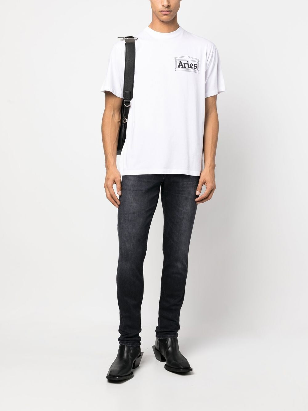 ARIES TEMPLE LOGO-PRINT CREW-NECK T-SHIRT