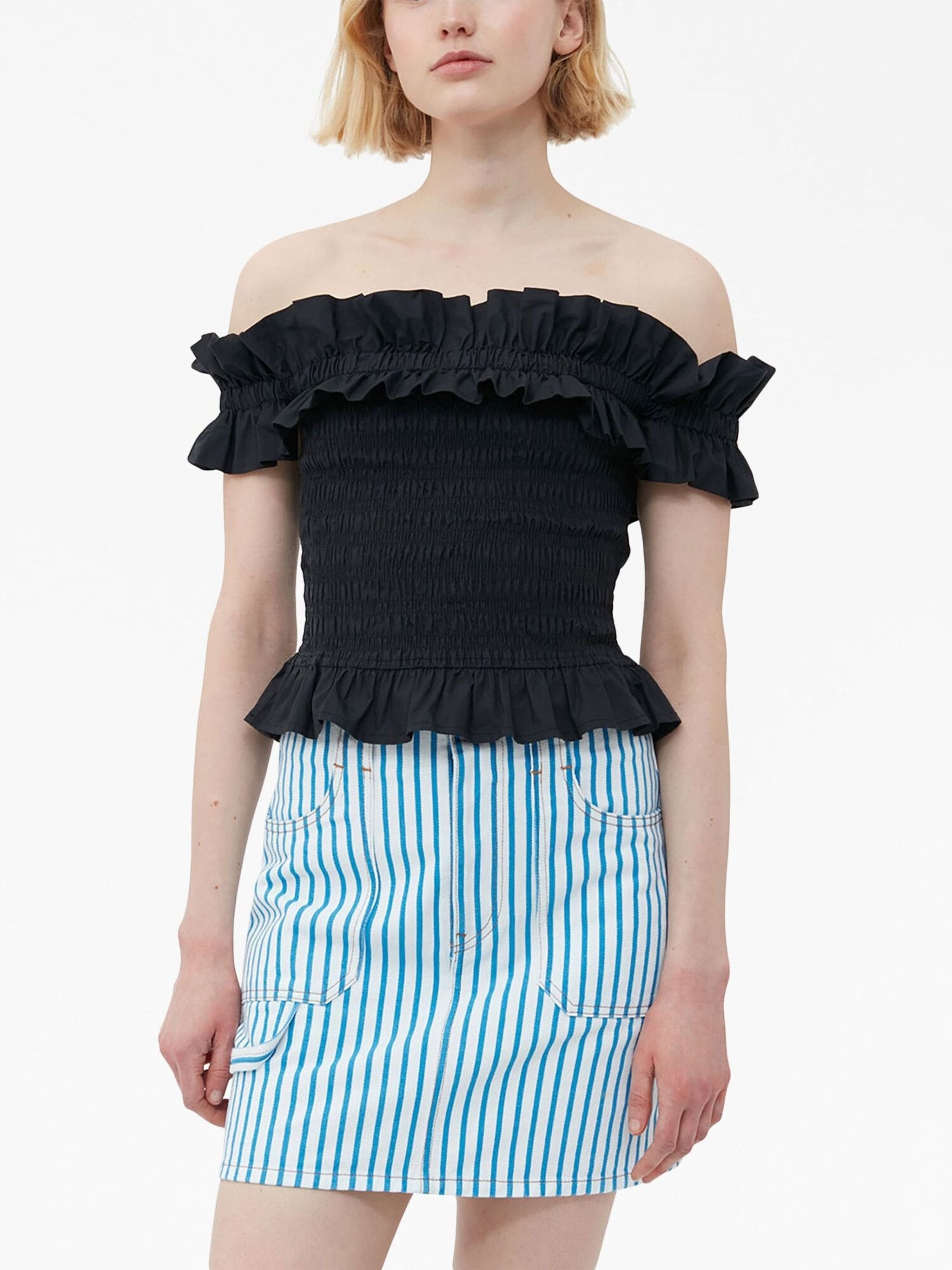 OFF-SHOULDER SMOCKE RUFFLED TOP