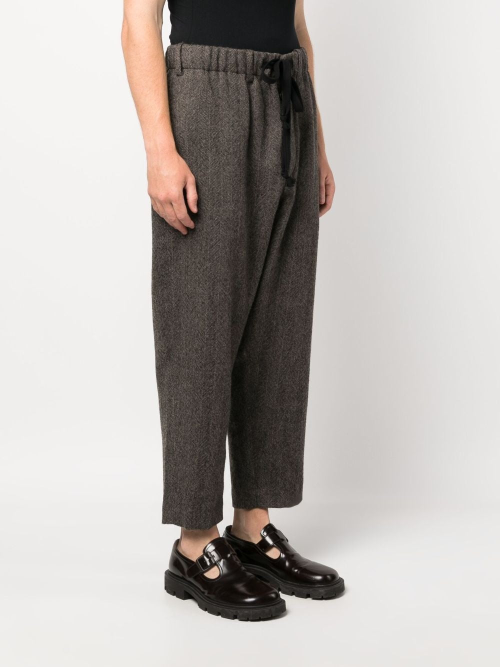 HERRINGBONE-PATTERN STRAIGHT-LEG TROUSERS