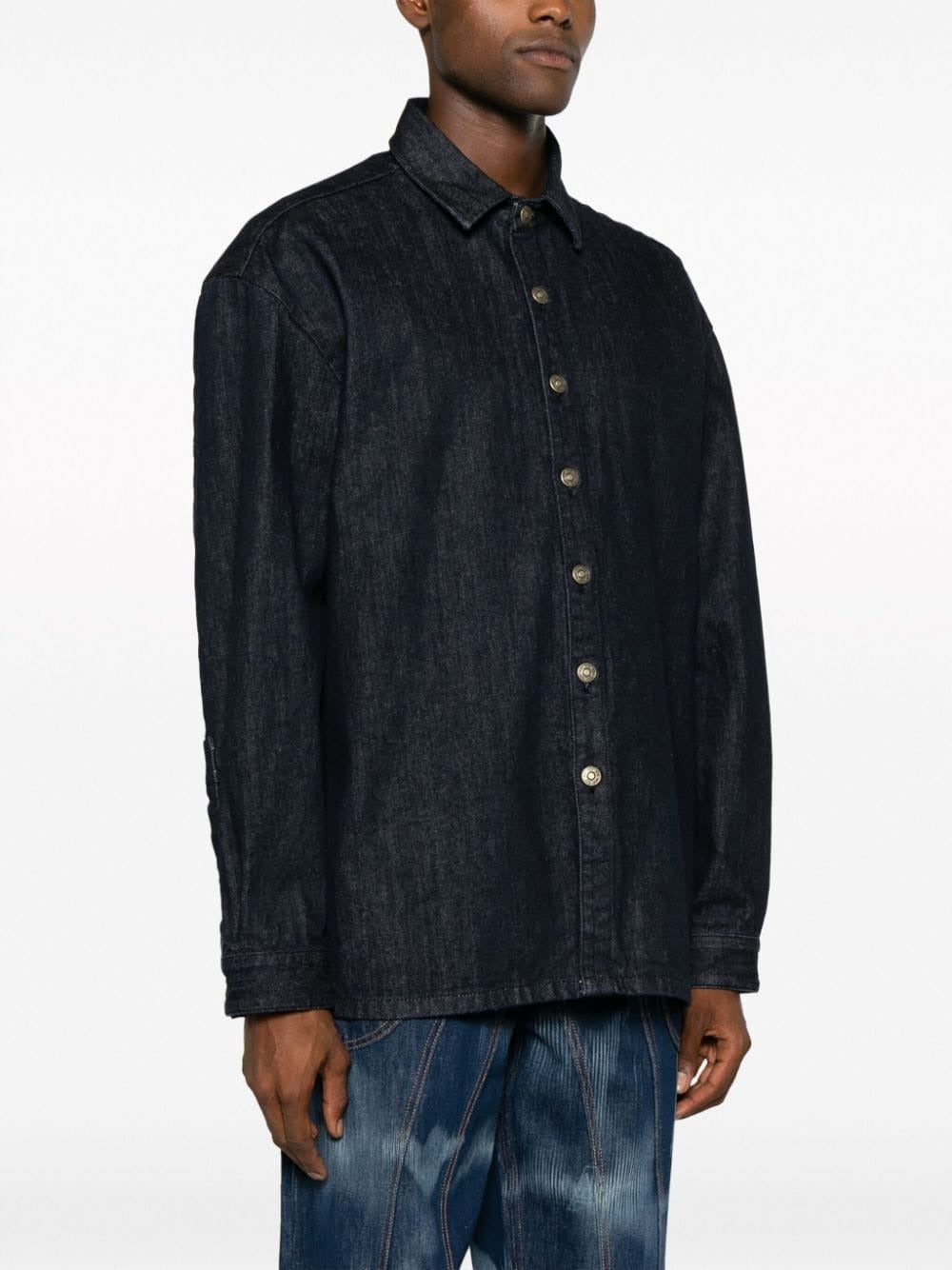 LONG-SLEEVE CLASSIC DENIM SHIRT