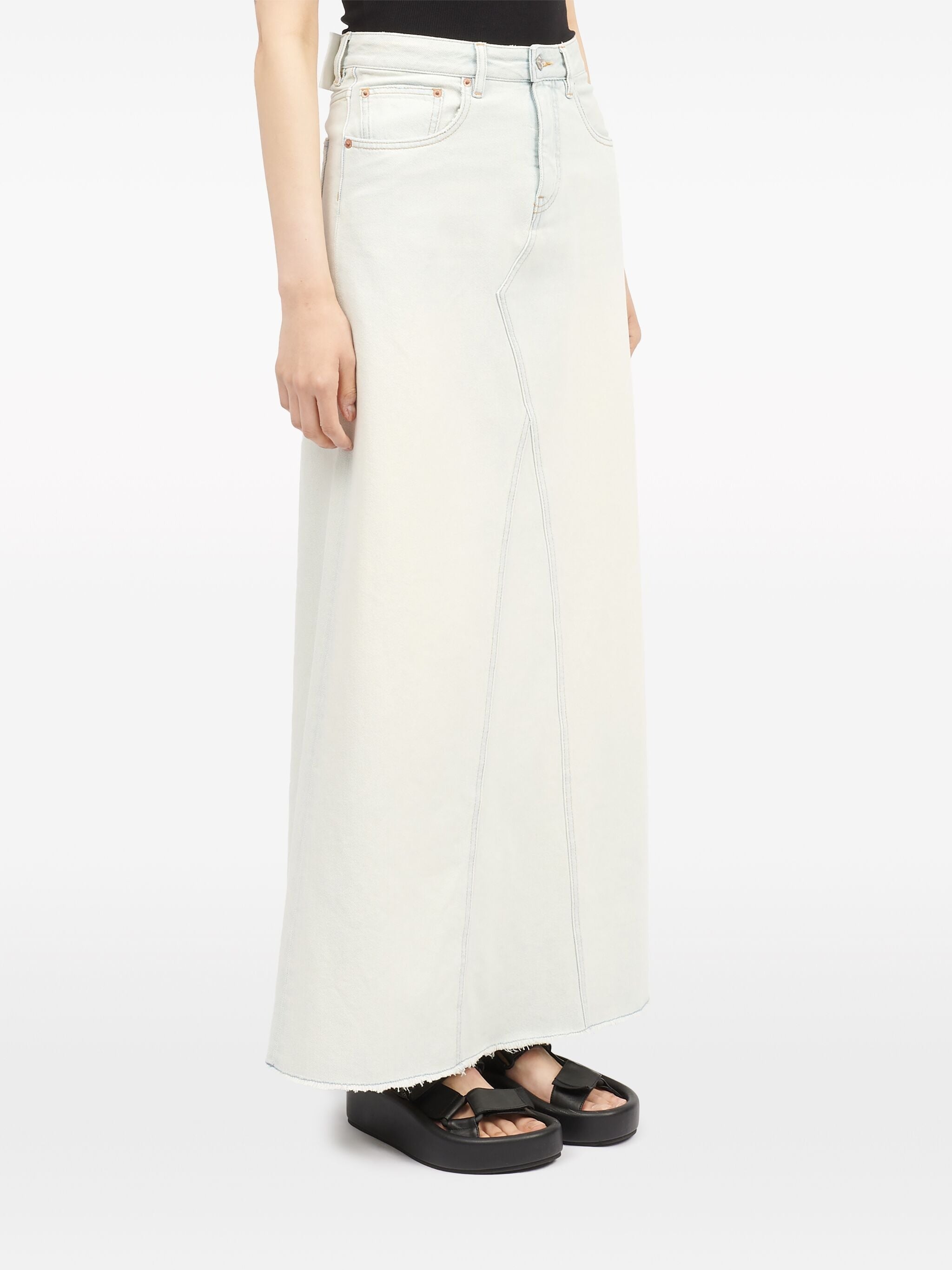 CONTRAST STITCHING DENIM MAXI SKIRT