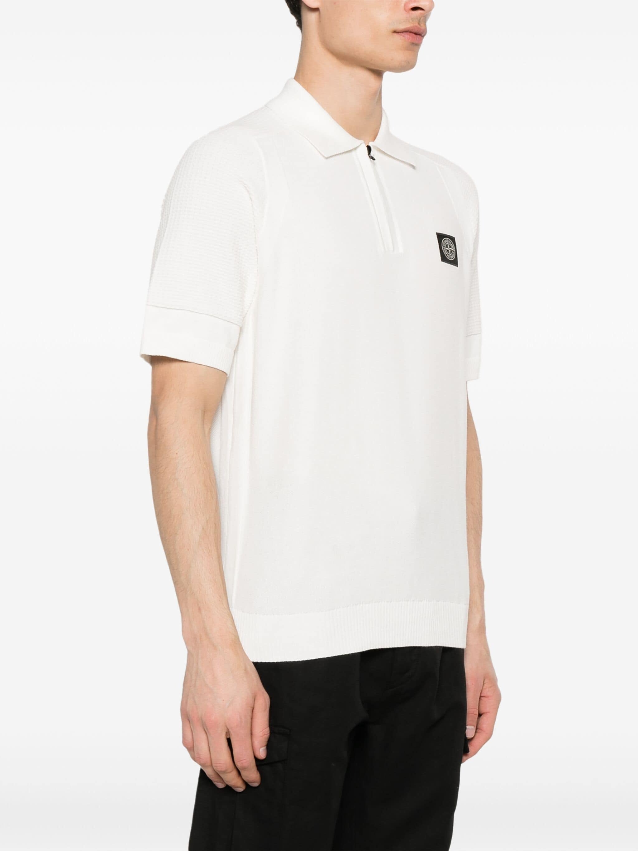 COMPASS-PATCH RIBBED PANELLING POLO SHIRT