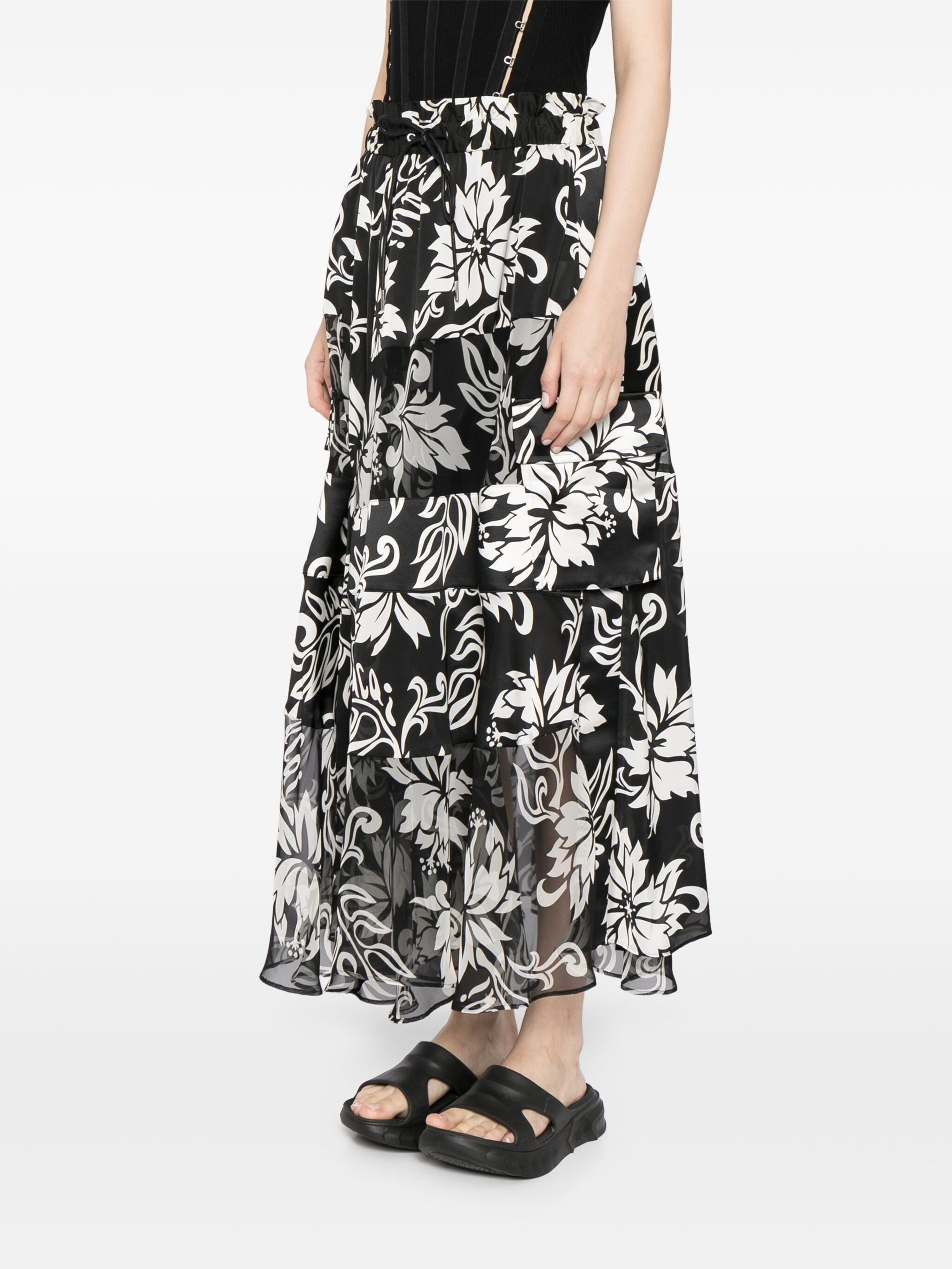 FLORAL-PRINT PLEATED MIDI SKIRT