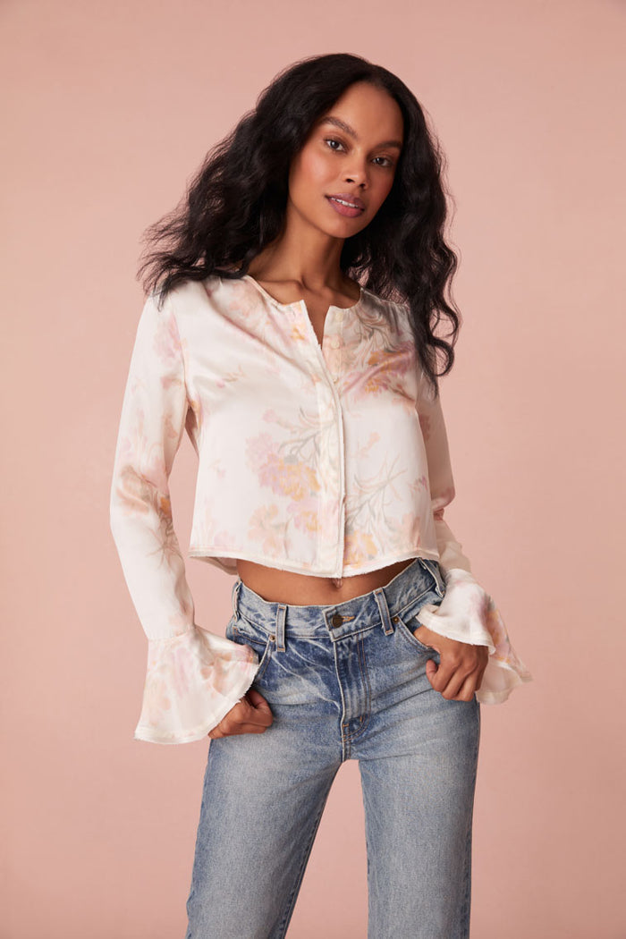 LYNDON FLORAL BELL SLEEVE TOP